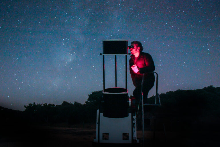 Especialista en actividades de observación astronómica